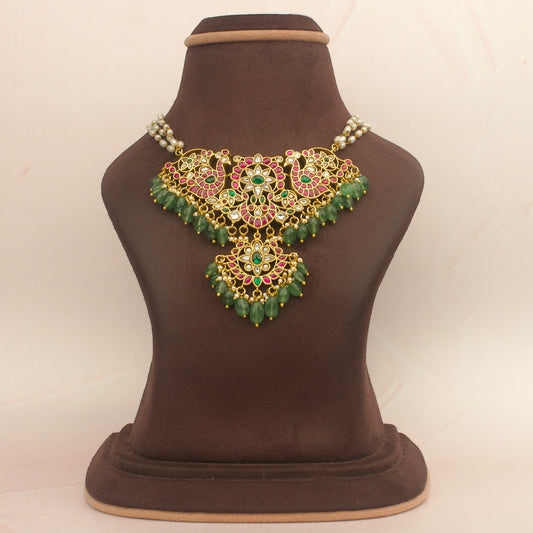 Kundan pearl necklace