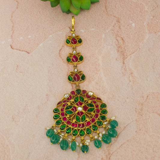 Exquisite Jadau Kundan Maang Tikka with Ricepearls & Beads with 22k Gold plating 