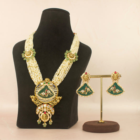 Hand-crafted Pearl Haram With Earrings