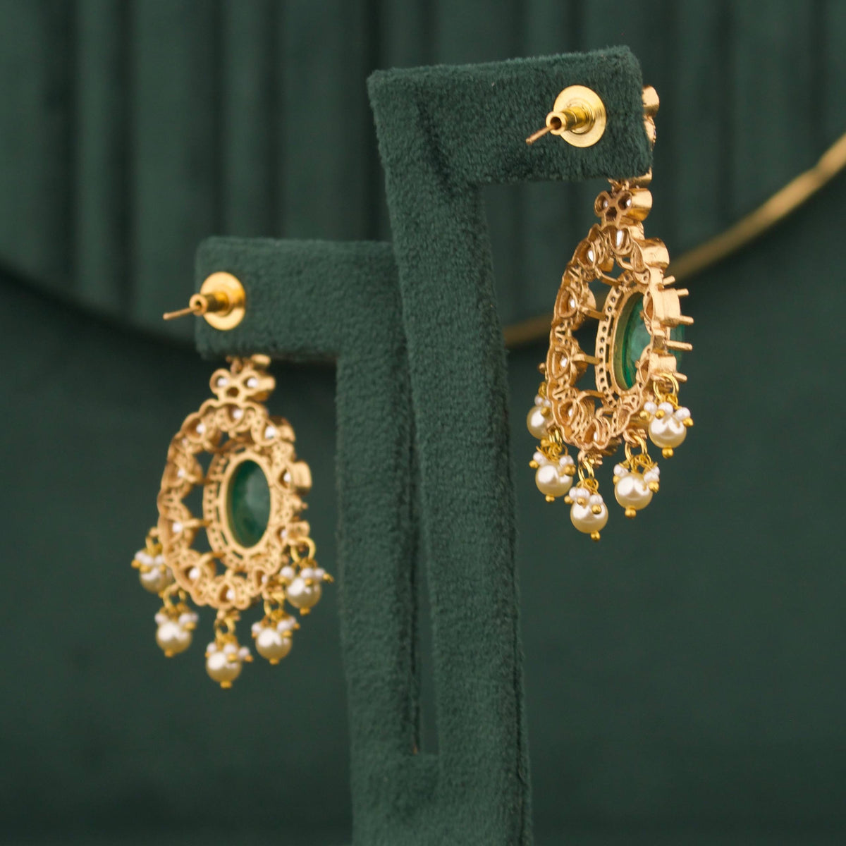 Radiant Victorian Emerald Necklace Set With Pearl Drops And Matching Earrings