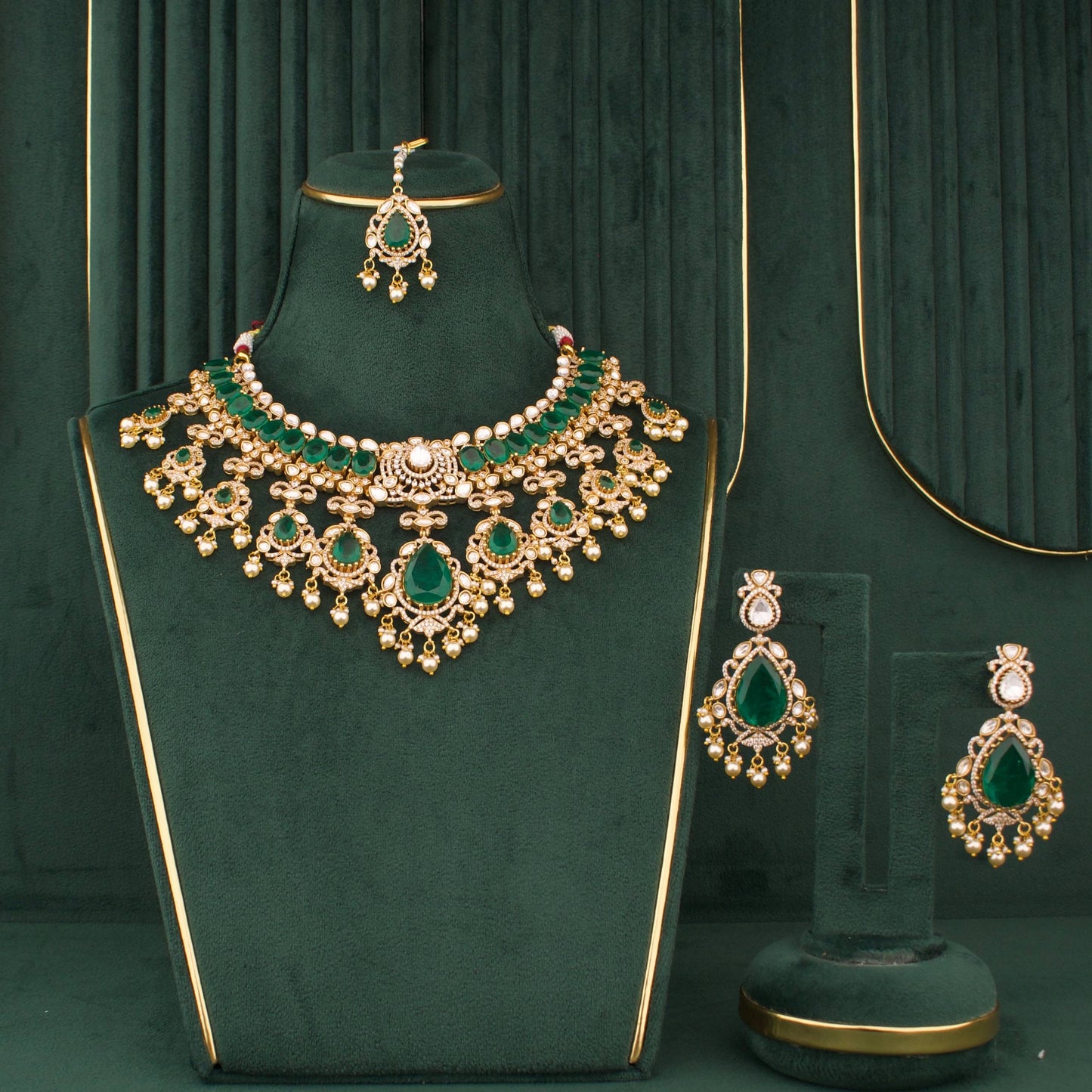 Victorian Choker Necklace set With Earrings And Maang Tikka