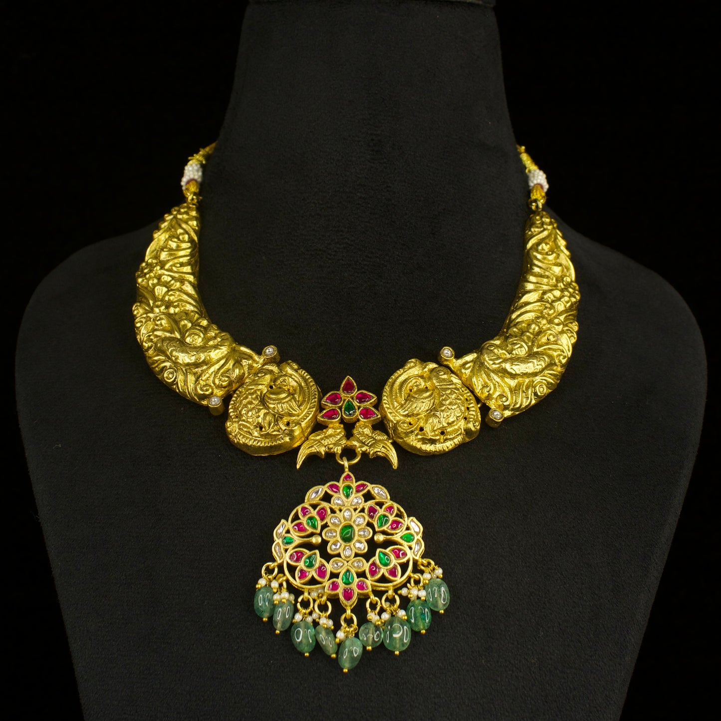 Regal Jadau Kundan Kanti Necklace with Intricate Peacock Motifs with 22k gold plating . this product belongs to jadau kundan jewellery category