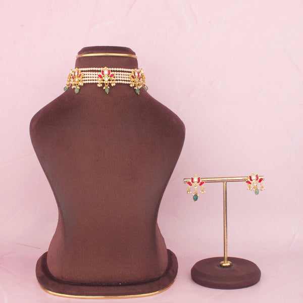 Minimal Pearl Choker With Floral Detailing And Green Beads