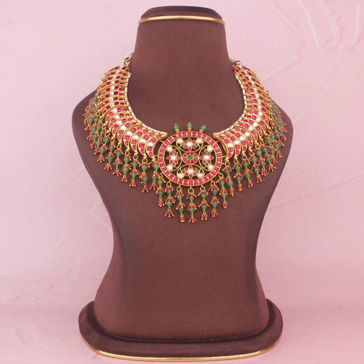 Magnificent Jadau Kundan Necklace With Hangings
