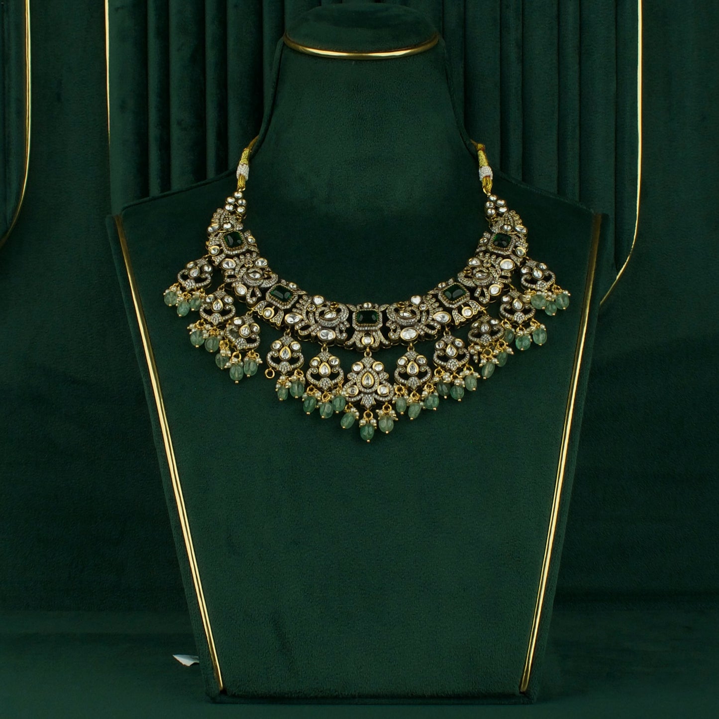 Majestic Grace: Victorian Short Necklace Set