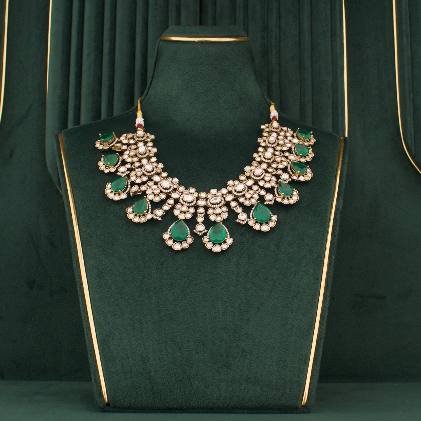 Elegant Victorian Polki Necklace Set With Emerald Drops
