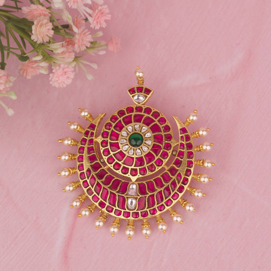 Floral Design Chand Shaped Shaped Jadau Kundan Locket