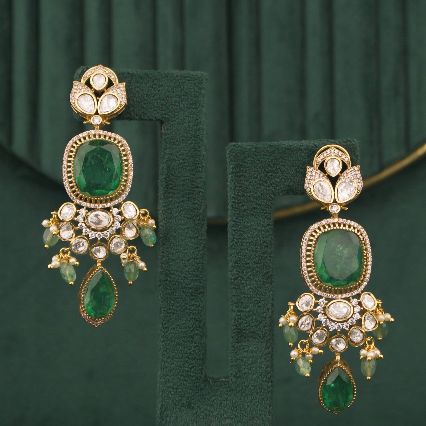 Royal Emerald Necklace Set With Matching Earrings