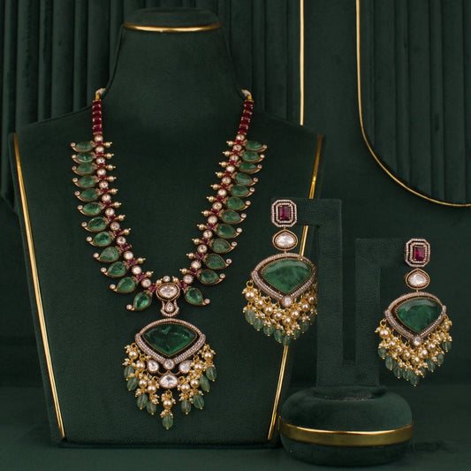 Fusion Victorian Finish Polki Emerald Necklace Set