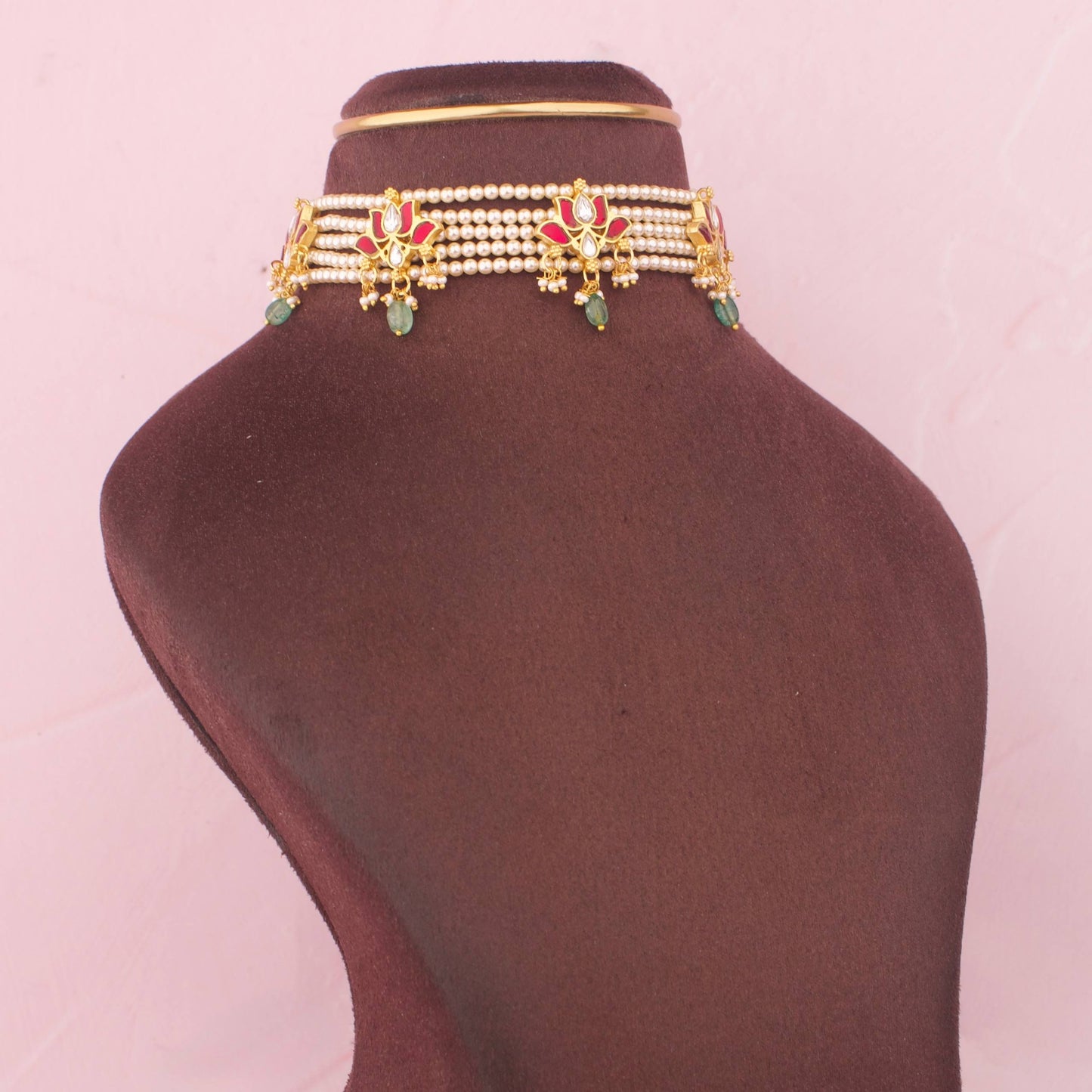 Minimal Pearl Choker With Floral Detailing And Green Beads