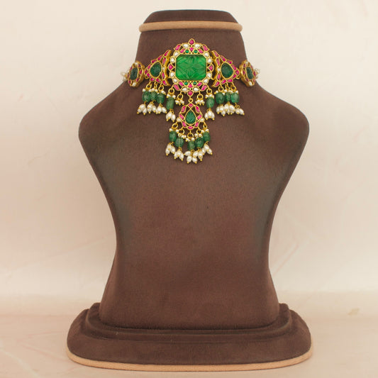 Bright Jadau kundan Choker With Guttapusalu Hangings