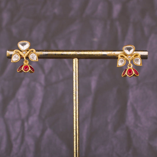 Antique Finish Jadau Kundan Stud Earrings With Floral Design