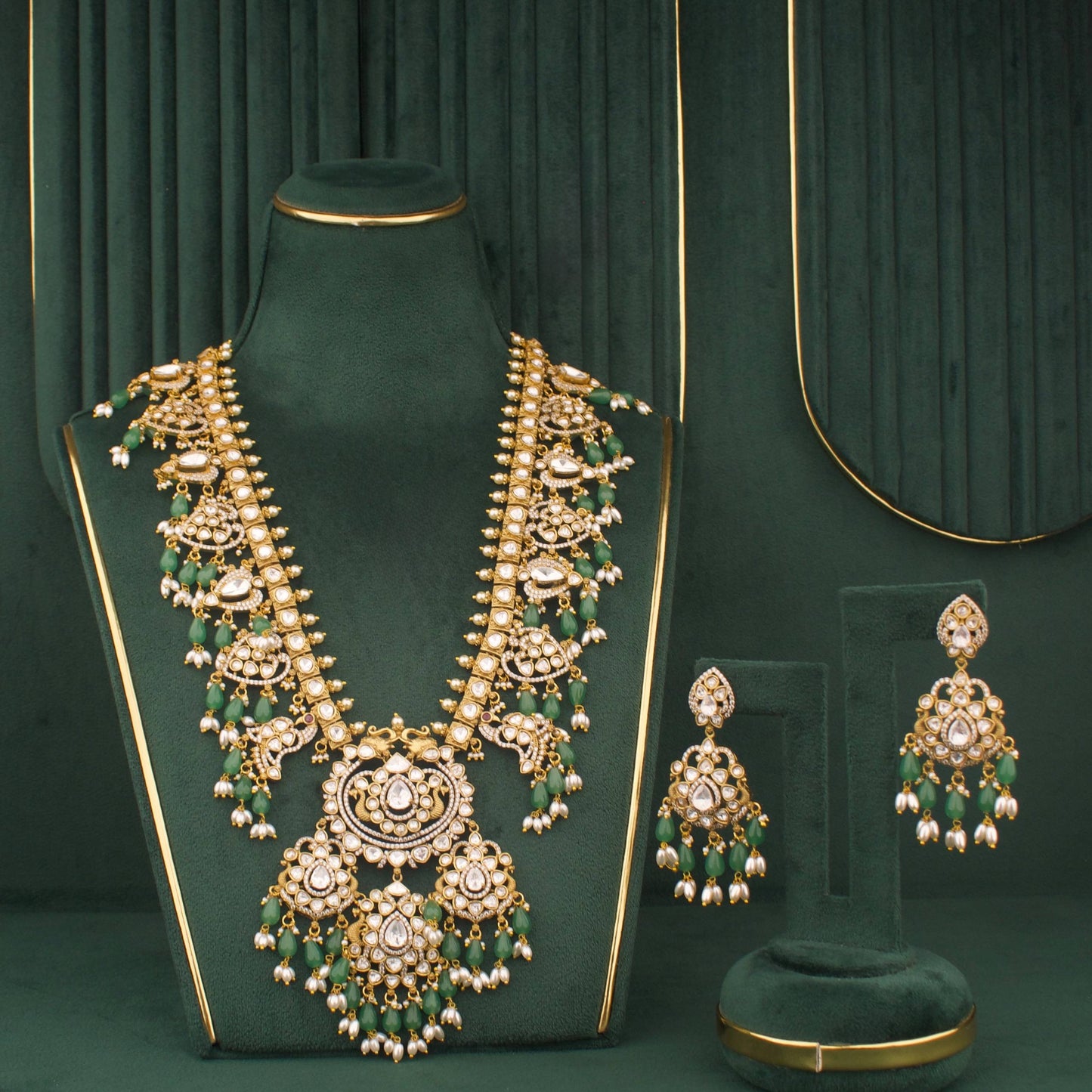 Bridal Necklace Set With Green Beads And Matching Earrings