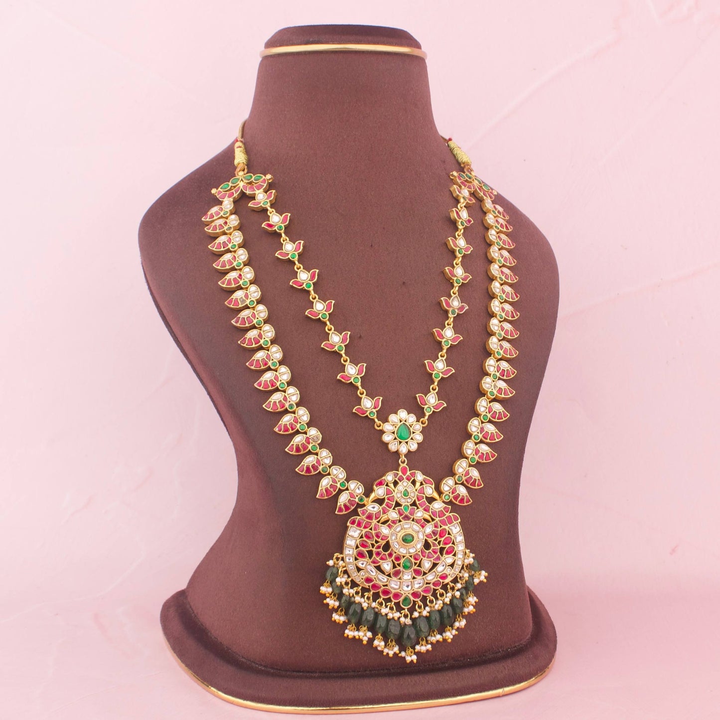 Exclusive Jadau Kundan Necklace With Strawberry Beads