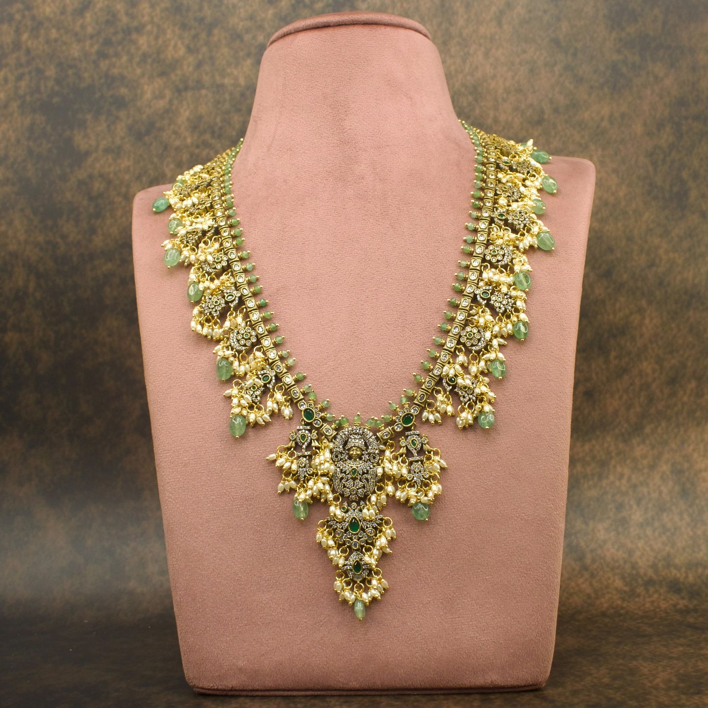 Divine Majesty: Victorian Necklace Set with Lord Motif with High quality Victorian finish