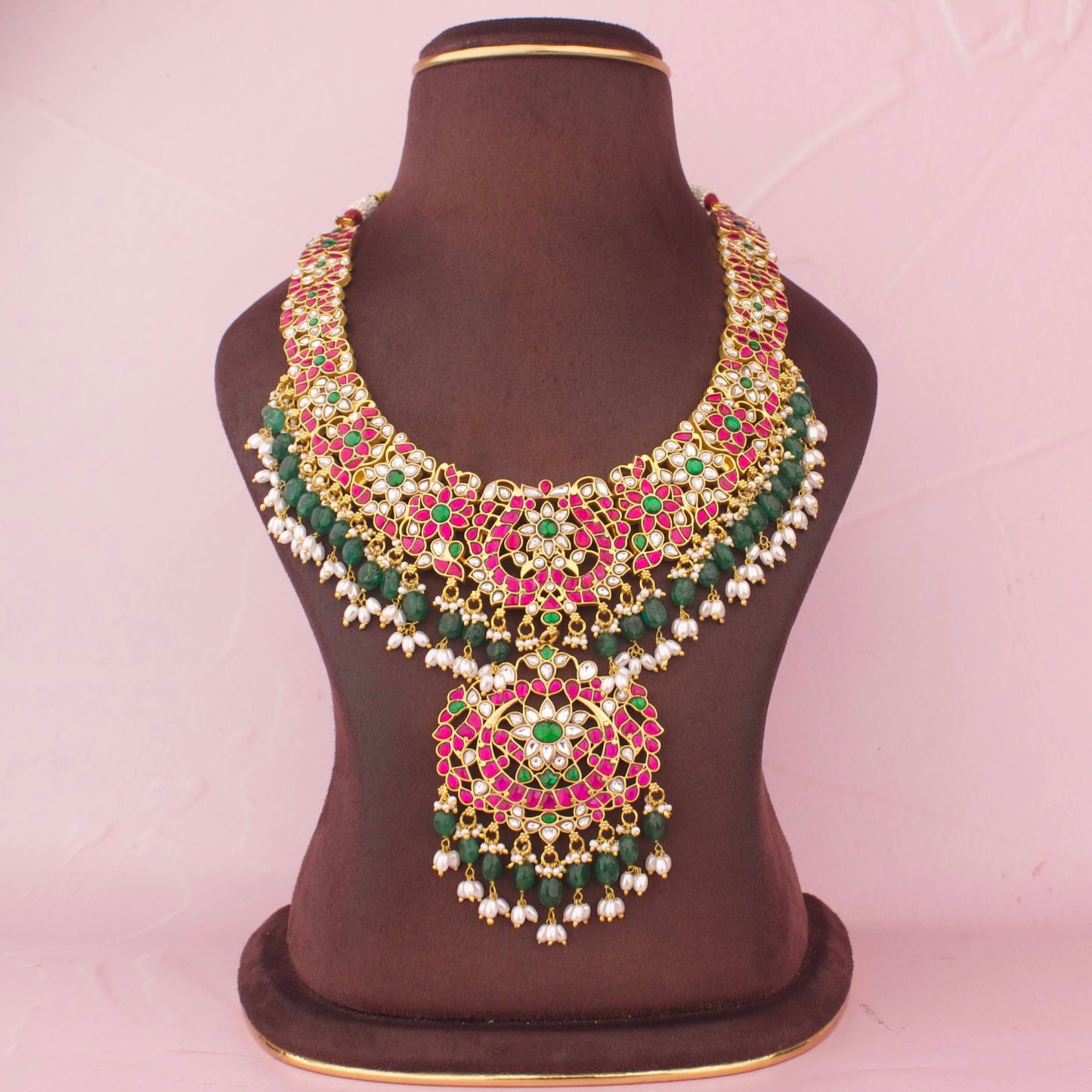 Grand Bridal Jadau Kundan Necklace With Green Beads And Guttapusalu Centerpiece