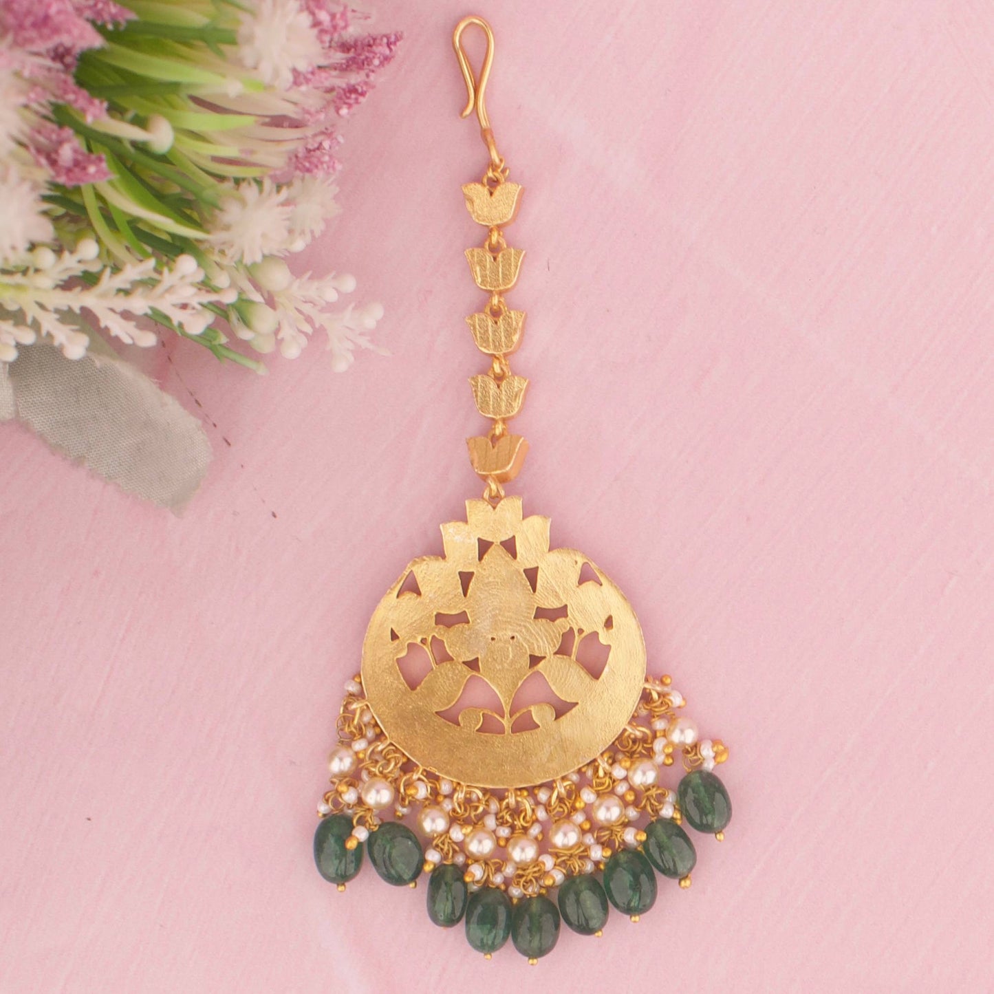Ethnic Jadau Kundan Maang Tikka With Green Hangings