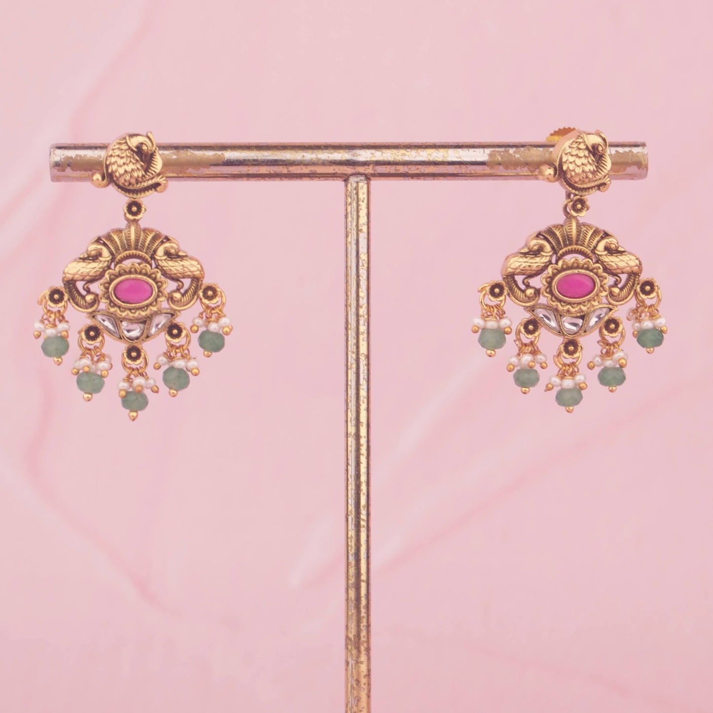 Temple Style Jadau Kundan Short Necklace With Earrings
