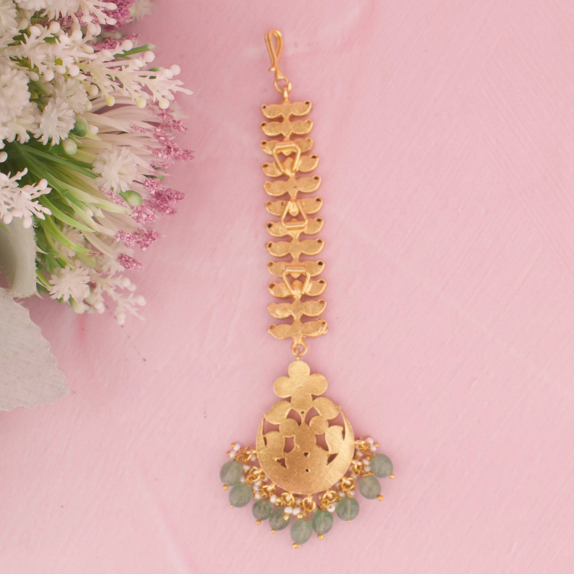 Ethnic Jadau Kundan Maang Tikka With Green Drops Close-up Design & Gemstone Detailing - Dulhan Jewels