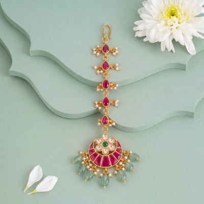 Radiant Jadau Kundan Maang Tikka With Green Drops - Handcrafted Indian Bridal Jewelry by Dulhan Jewels
