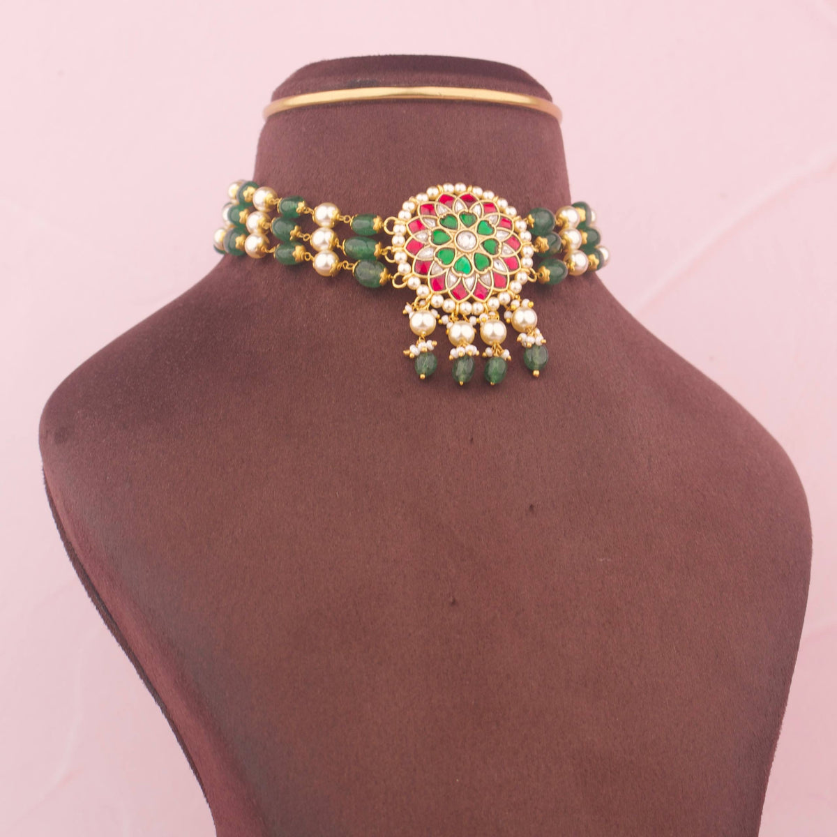 Floral Design Jadau Kundan Choker With Emerald Drops Craftsmanship & Detail View - Dulhan Jewels