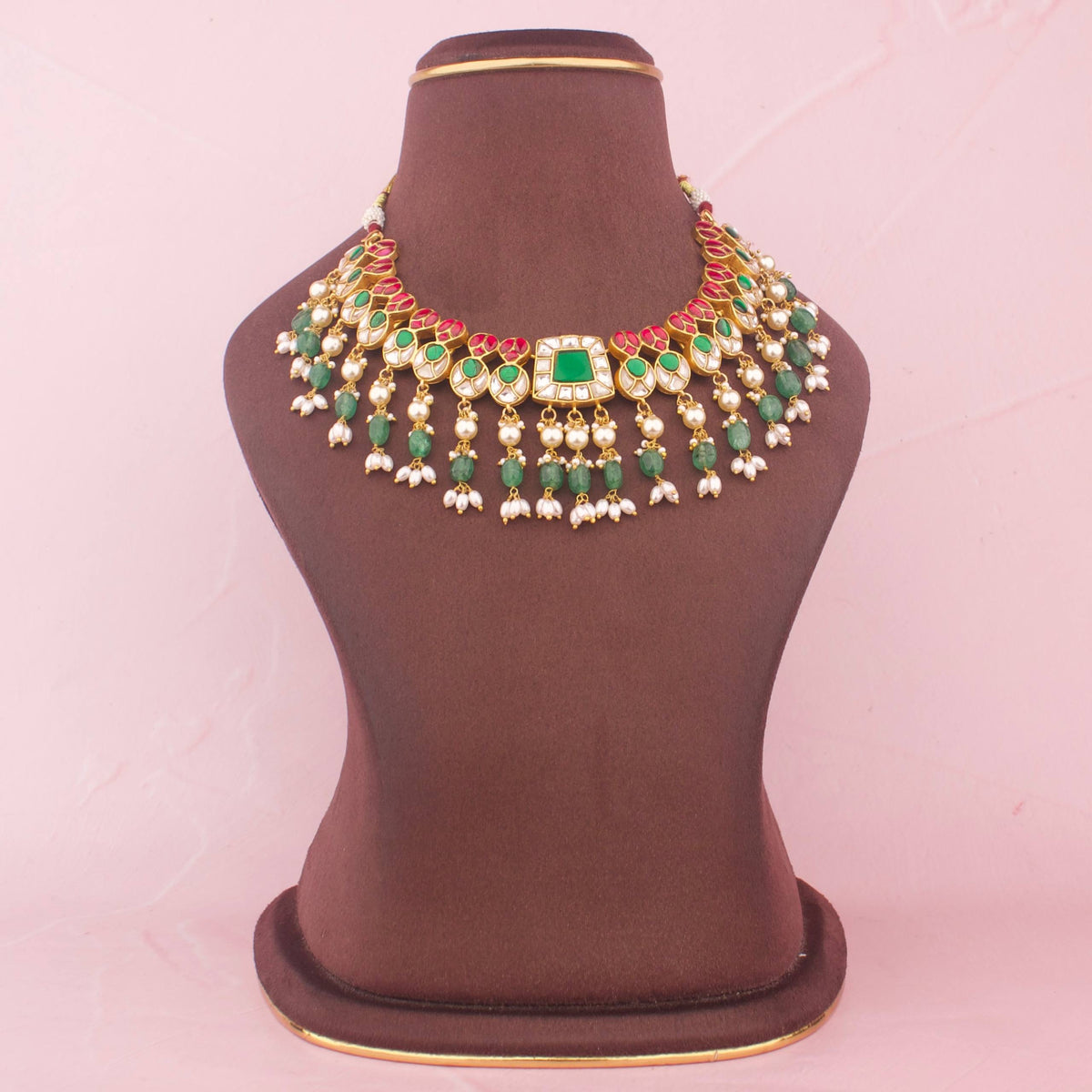 Regal Emerald Jadau Kundan Necklace With Emerald Beads