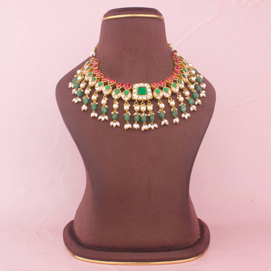 Regal Emerald Jadau Kundan Necklace With Emerald Beads