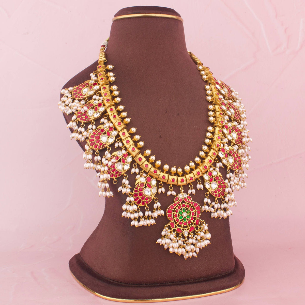 Gold Style Jadau Kundan Guttapusalu Haram Craftsmanship & Detail View - Dulhan Jewels