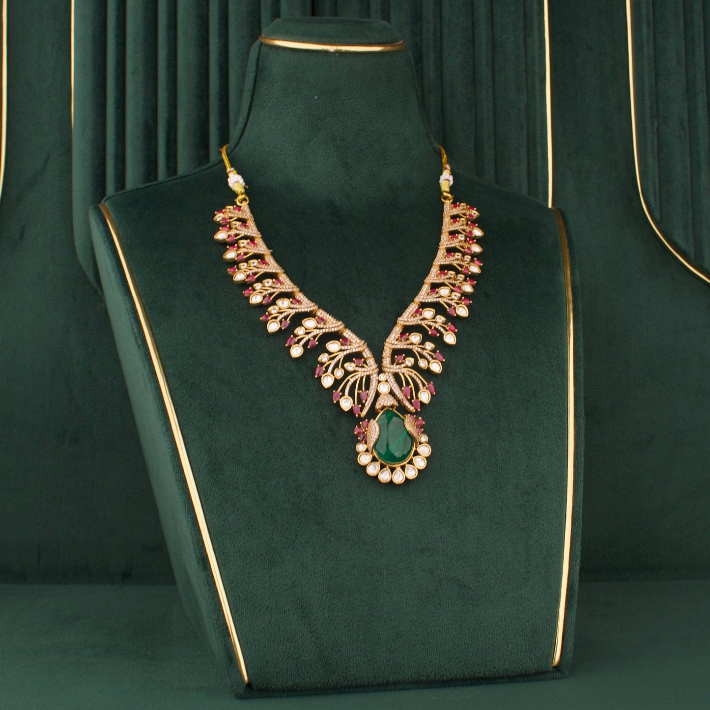 Grand Victorian Emerald Drop Necklace Set With Designer Earrings