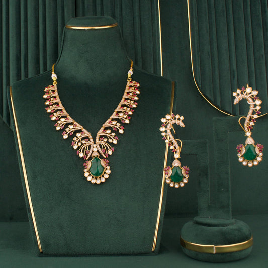 Grand Victorian Emerald Drop Necklace Set With Designer Earrings