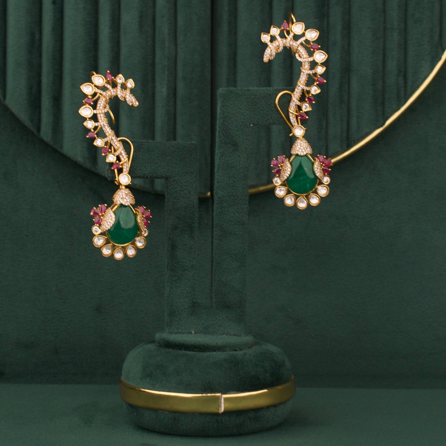 Grand Victorian Emerald Drop Necklace Set With Designer Earrings