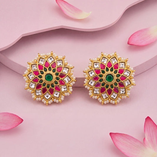 Elegant Jadau Kundan Stud Earrings With Pearl Bordering