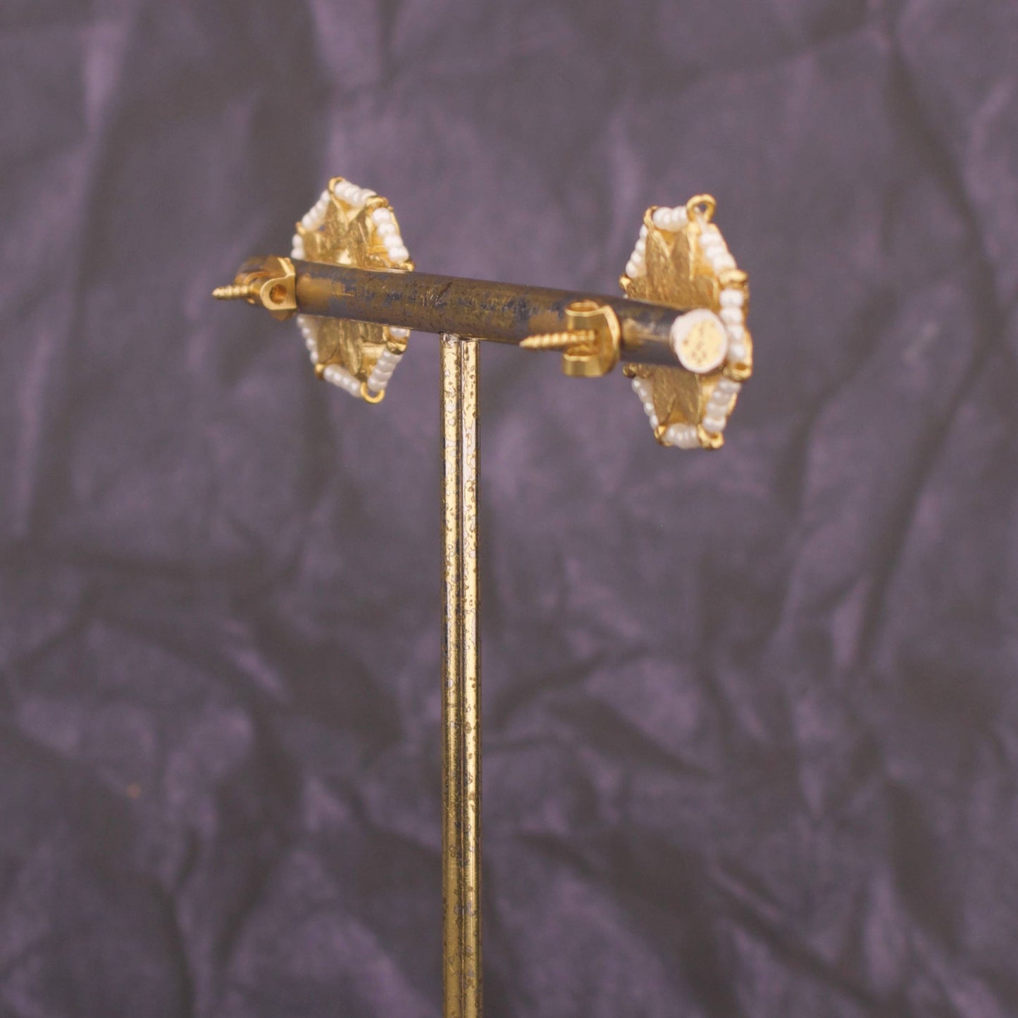 Jadau Kundan Stud Earrings With Pearl Bordering