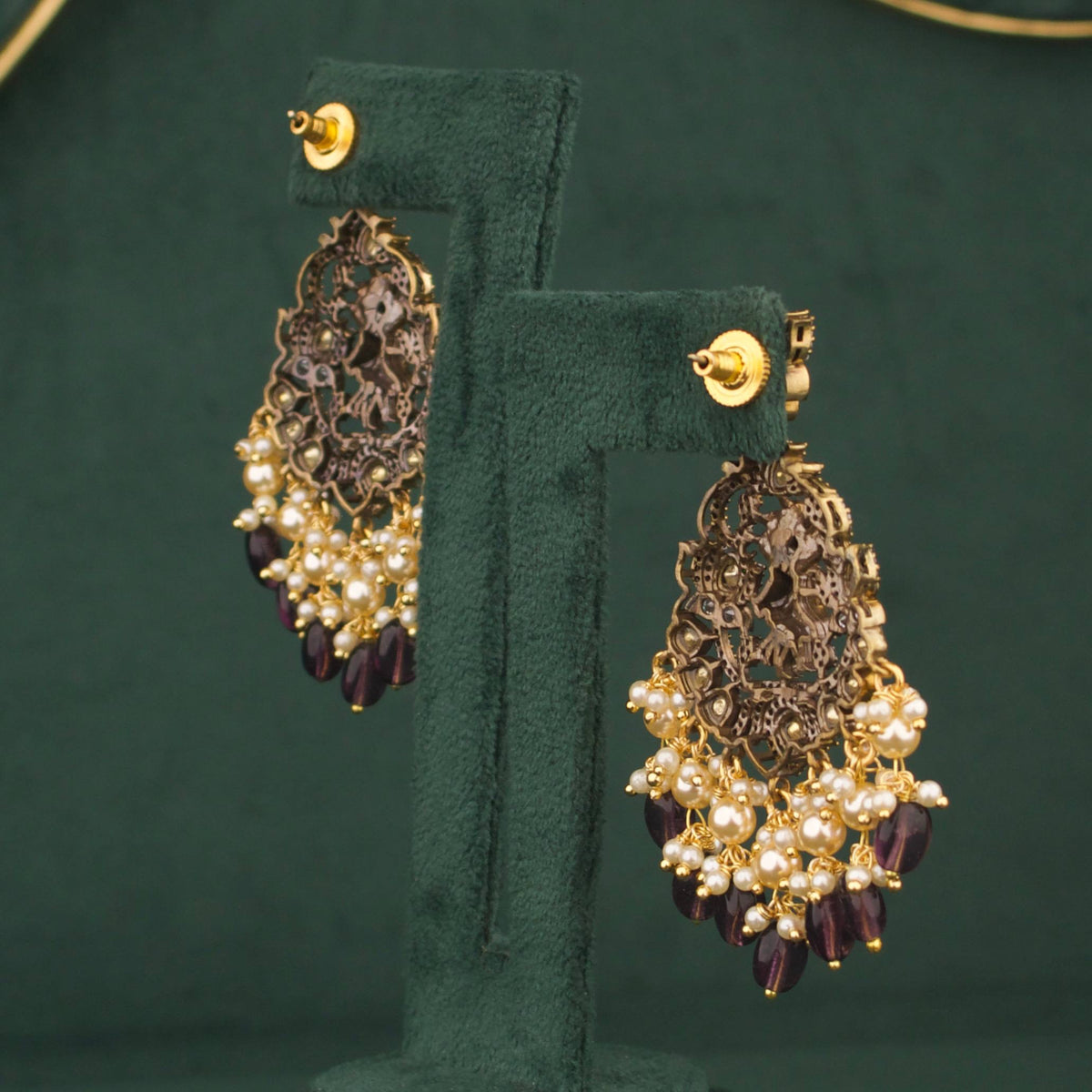 Radiant Victorian Beads Necklace With Matching Earrings